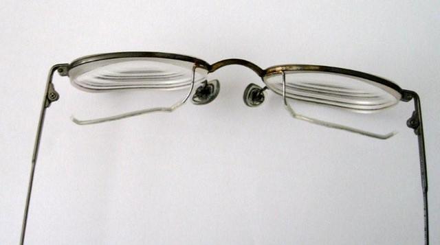 Ptosis Crutch After Modification