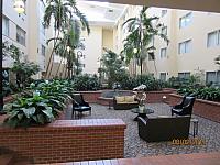 Brent House Hotel Atrium